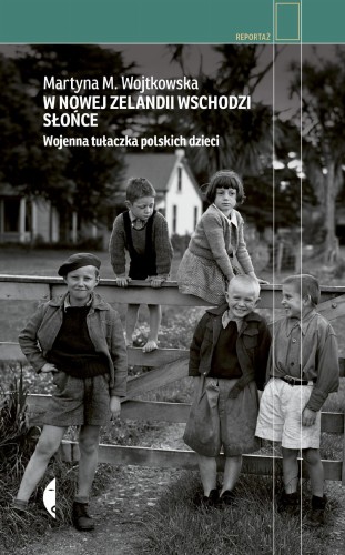 W Nowej Zelandii wschodzi słońce. Wojenna...