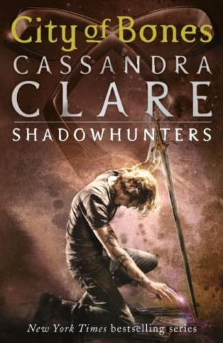 City of Bones wer. angielska, Cassandra Clare