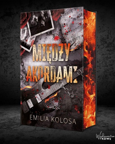 Między Akordami (ilustrowane brzegi)
