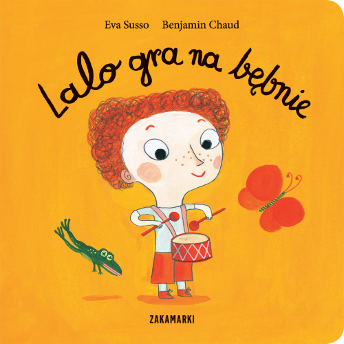 Lalo gra na bębnie. Binta, Babo, Lalo, Eva Susso