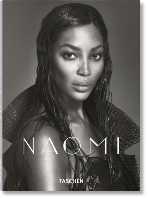 Naomi, Taschen